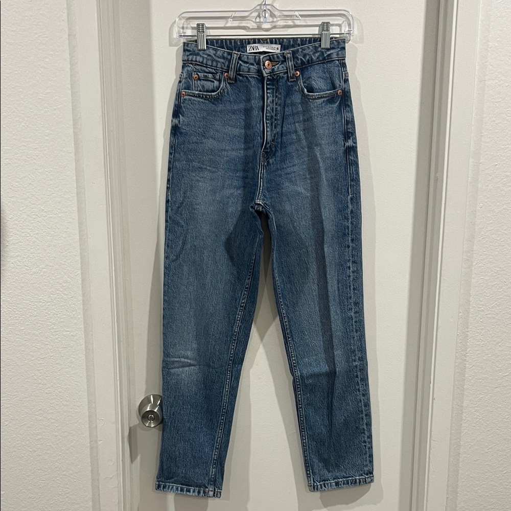 Zara Mom Fit High-Waisted Jeans in Indigo Size 2